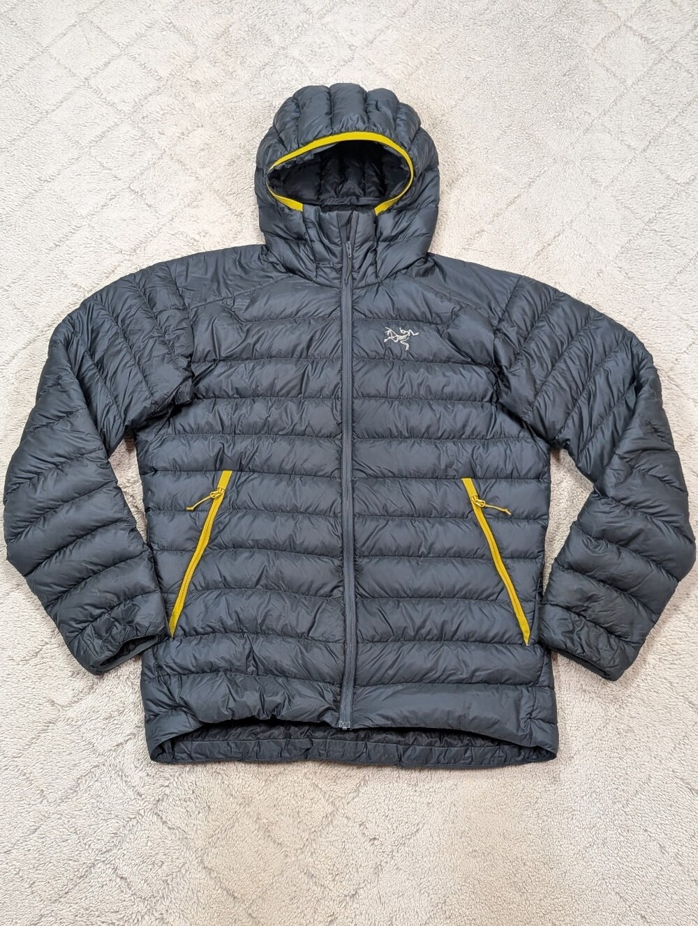 Arc'teryx Jacket Mens M Gray Cerium LT Hoodie Goose Down Light Technical Outdoor